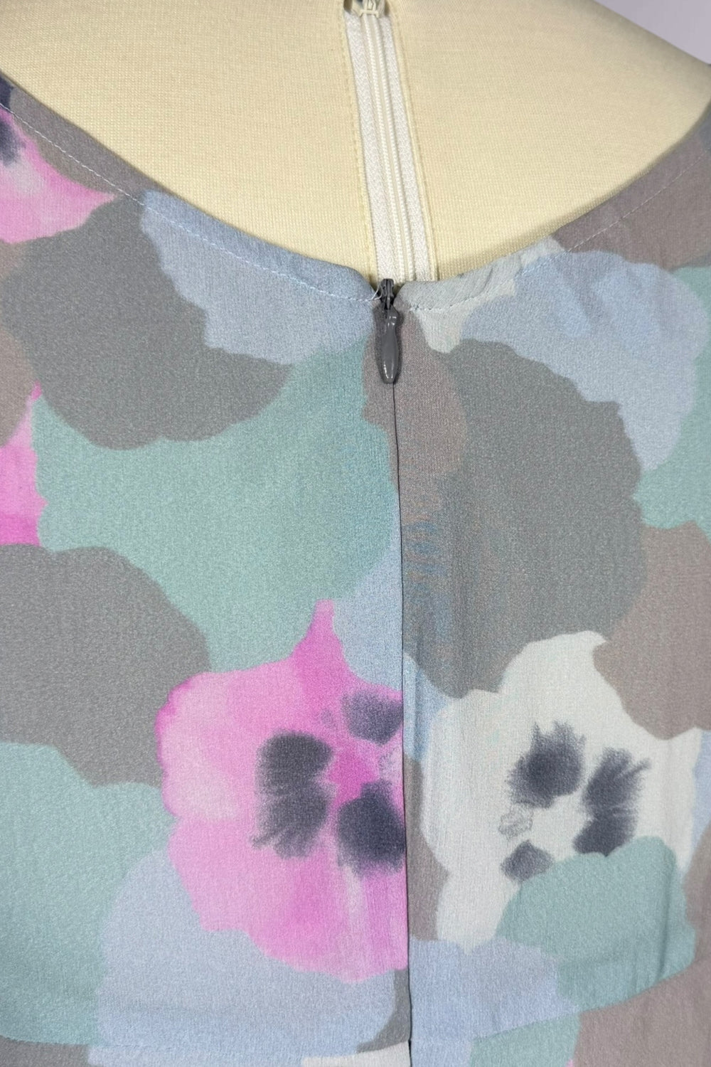 Armani Collezioni Silk Floral Tank Top | Italian Secondhand