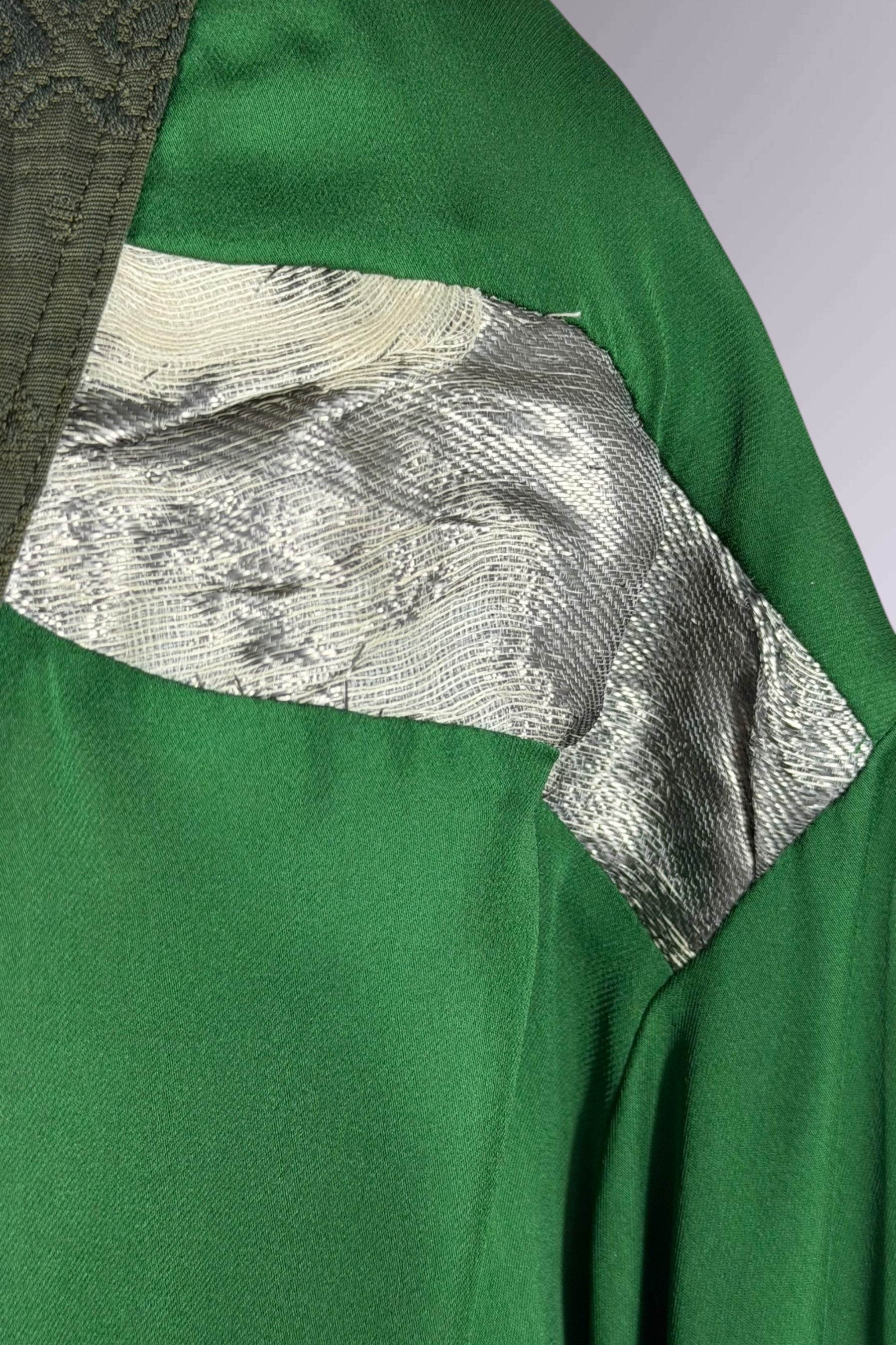 Akane Utsunomiya Silk Multi-Closure Panel Top | Japanese Secondhand