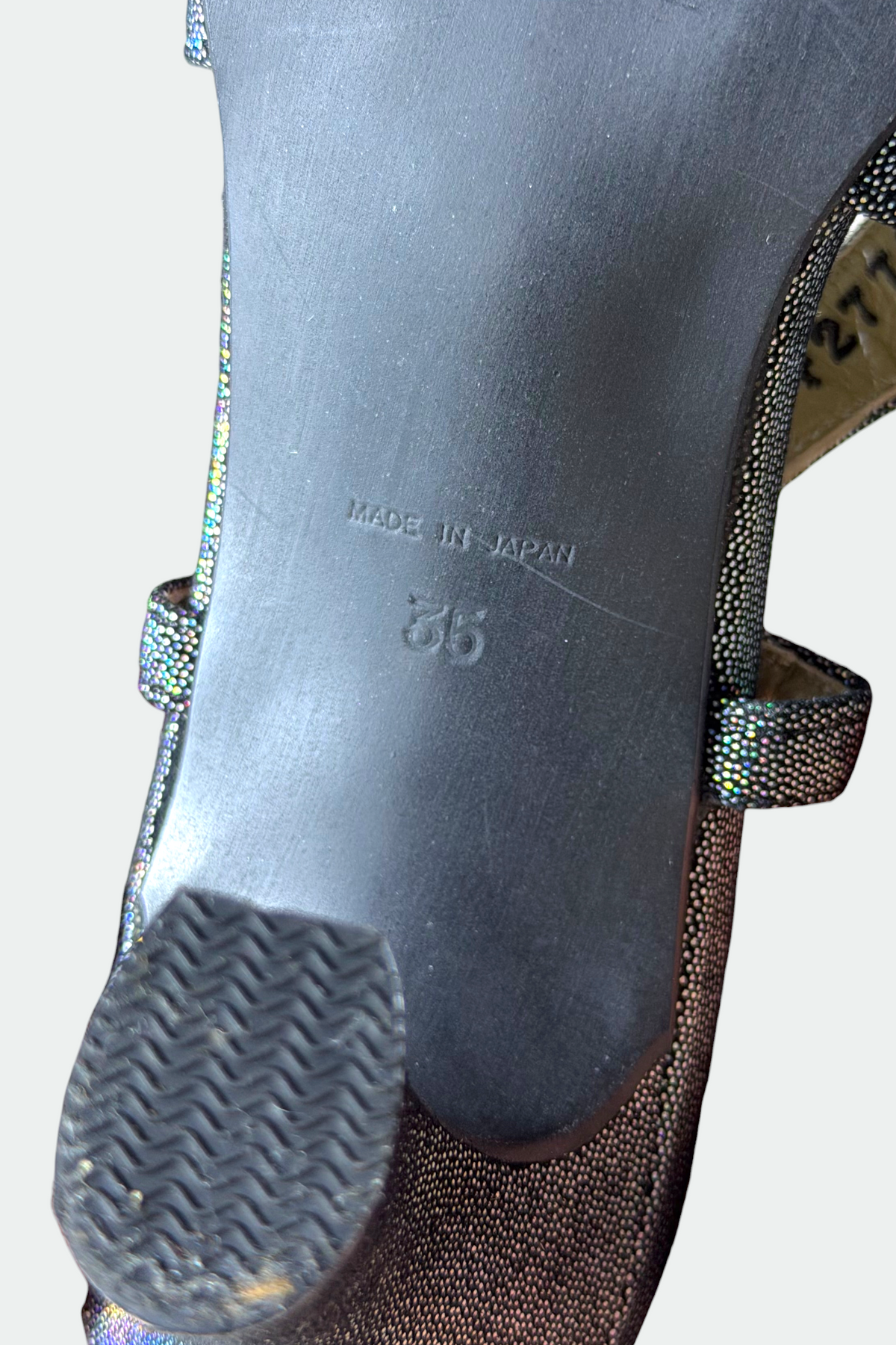 Coming soon: NINA RICCI IRIDESCENT SLINGBACK HEELS | French Secondhand
