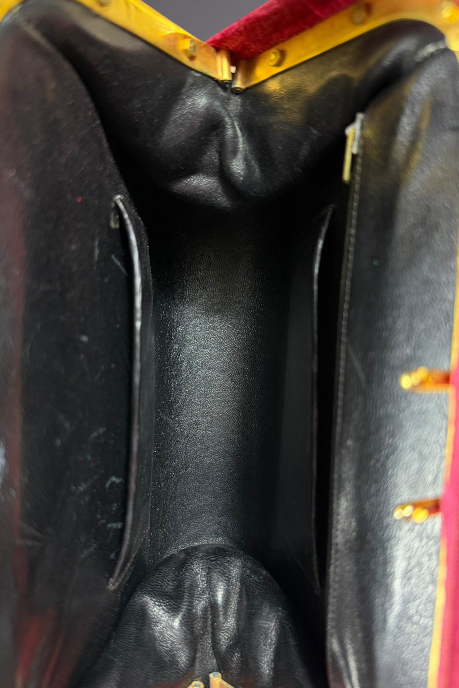 Roberta di Camerino Pink Velvet Floral Frame Bag | Italian Vintage