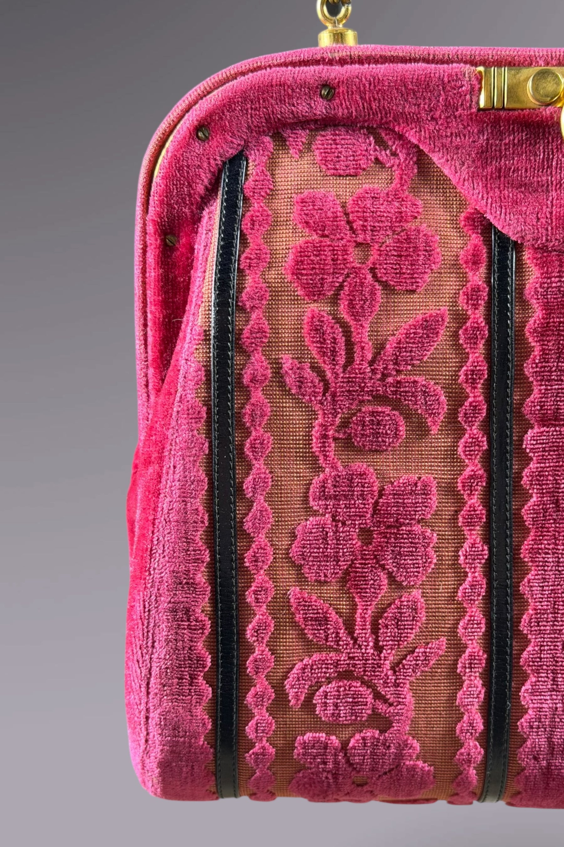 Roberta di Camerino Pink Velvet Floral Frame Bag | Italian Vintage