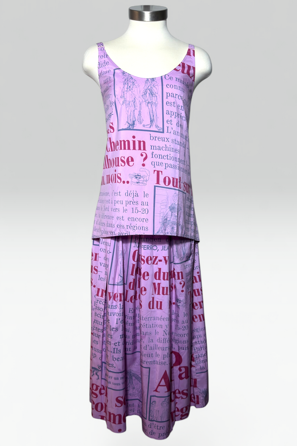 COMING SOON: tokuko 1er vol French newspaper print skirt set