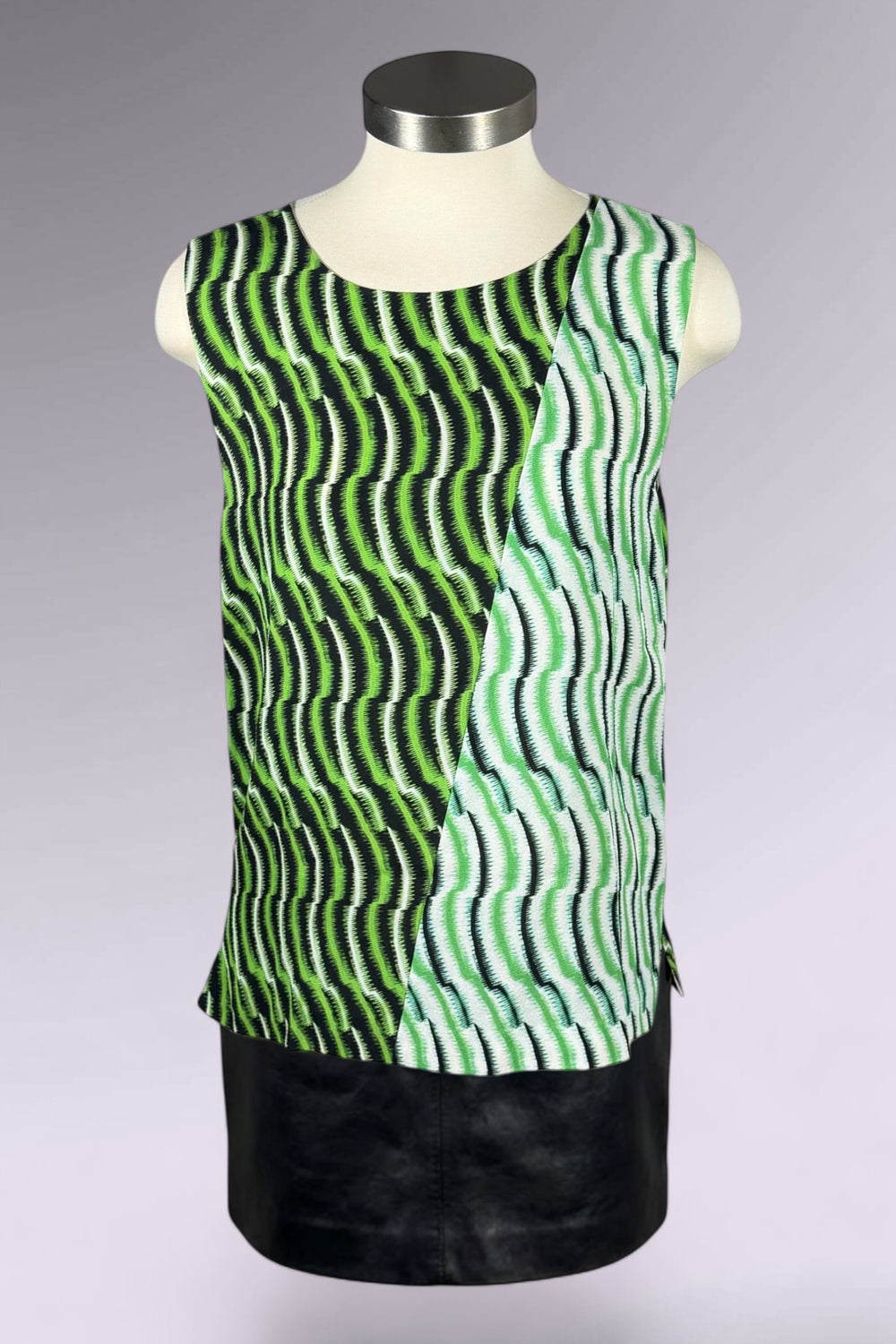 Vivienne Tam Silk Abstract Print Sleeveless Top | Chinese Secondhand