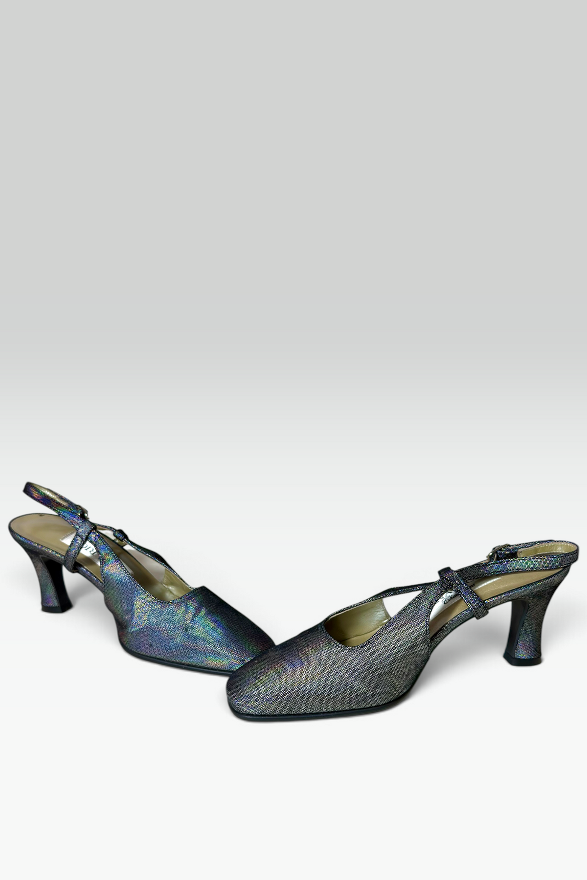 Coming soon: NINA RICCI IRIDESCENT SLINGBACK HEELS | French Secondhand