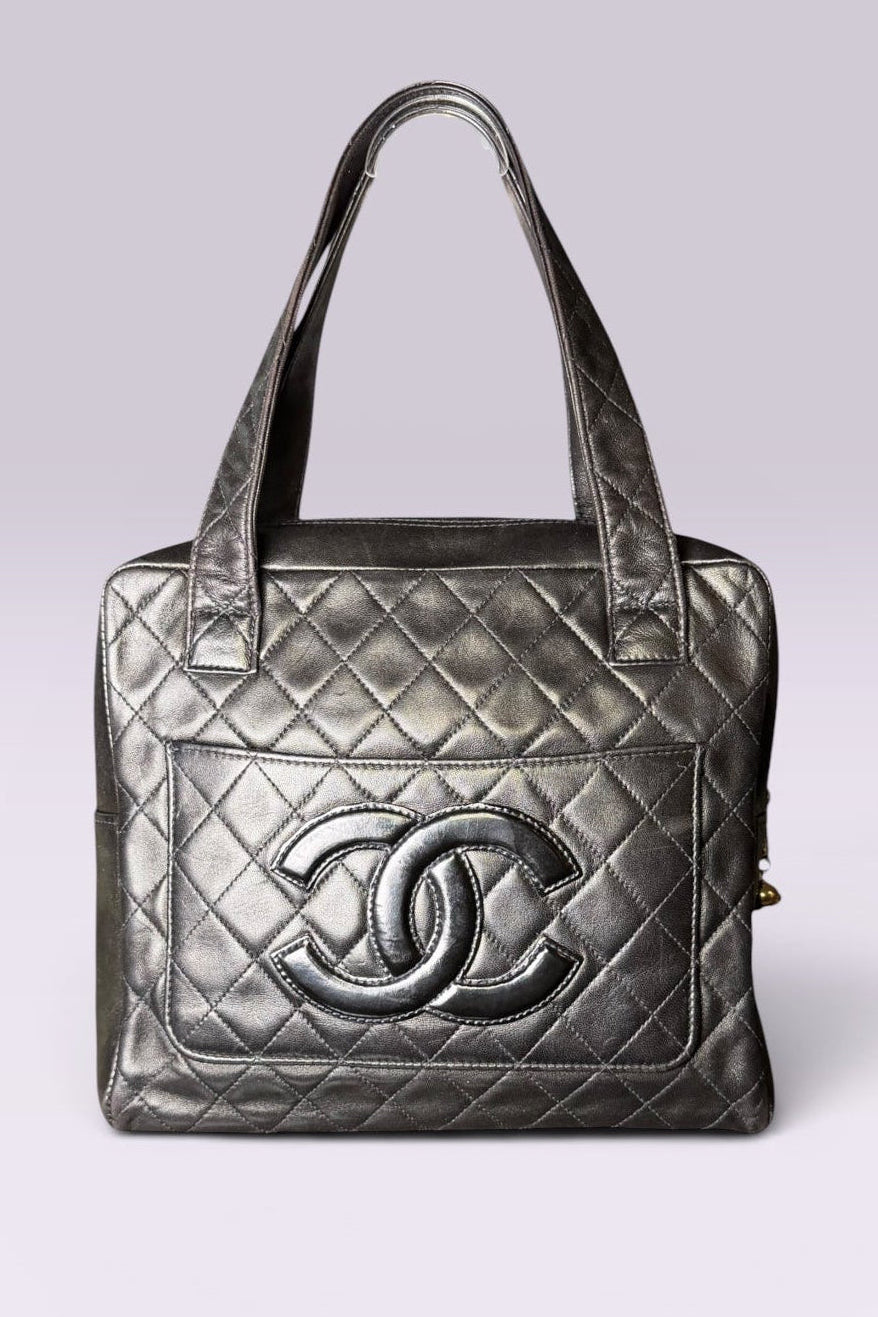 Chanel Late 90s Black Quilted Zip Tote | French Vintage