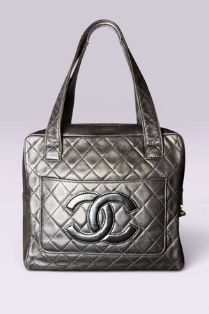 Chanel Late 90s Black Quilted Zip Tote | French Vintage